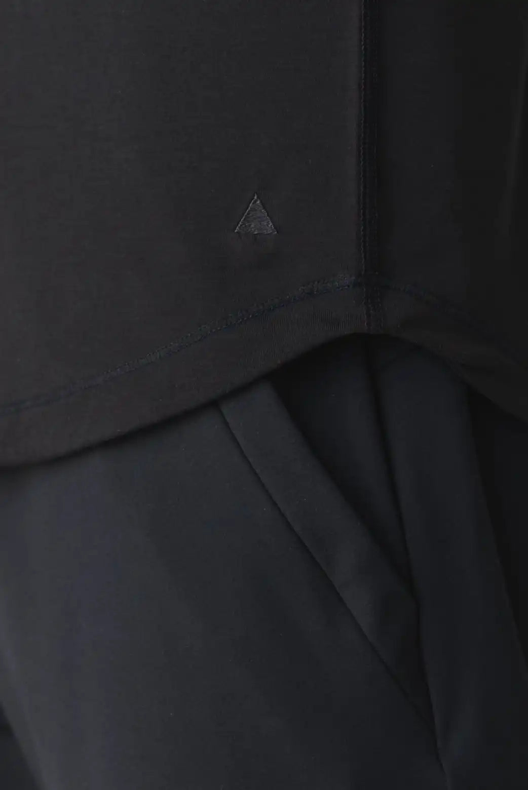 Vitality Adapt® Long Sleeve - Midnight