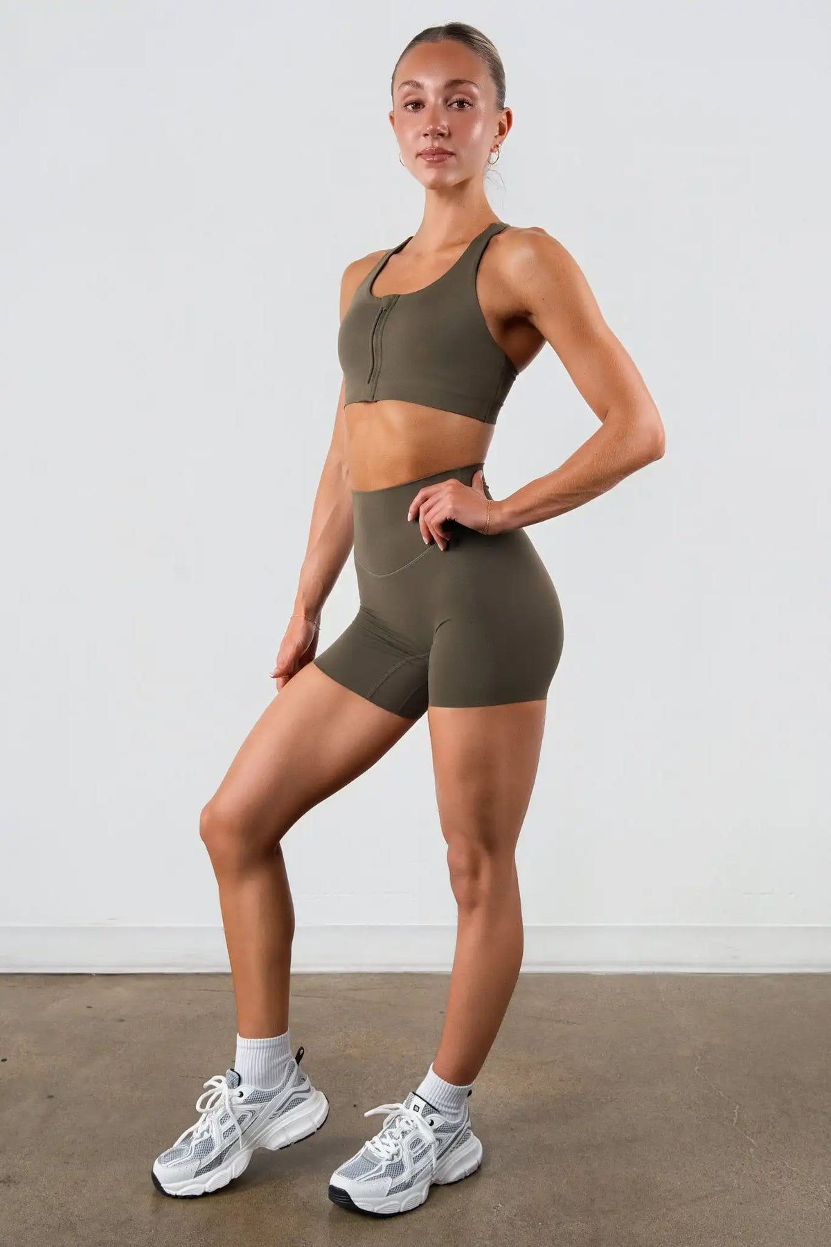 Vitality Pulse® Volley Short - Coffee