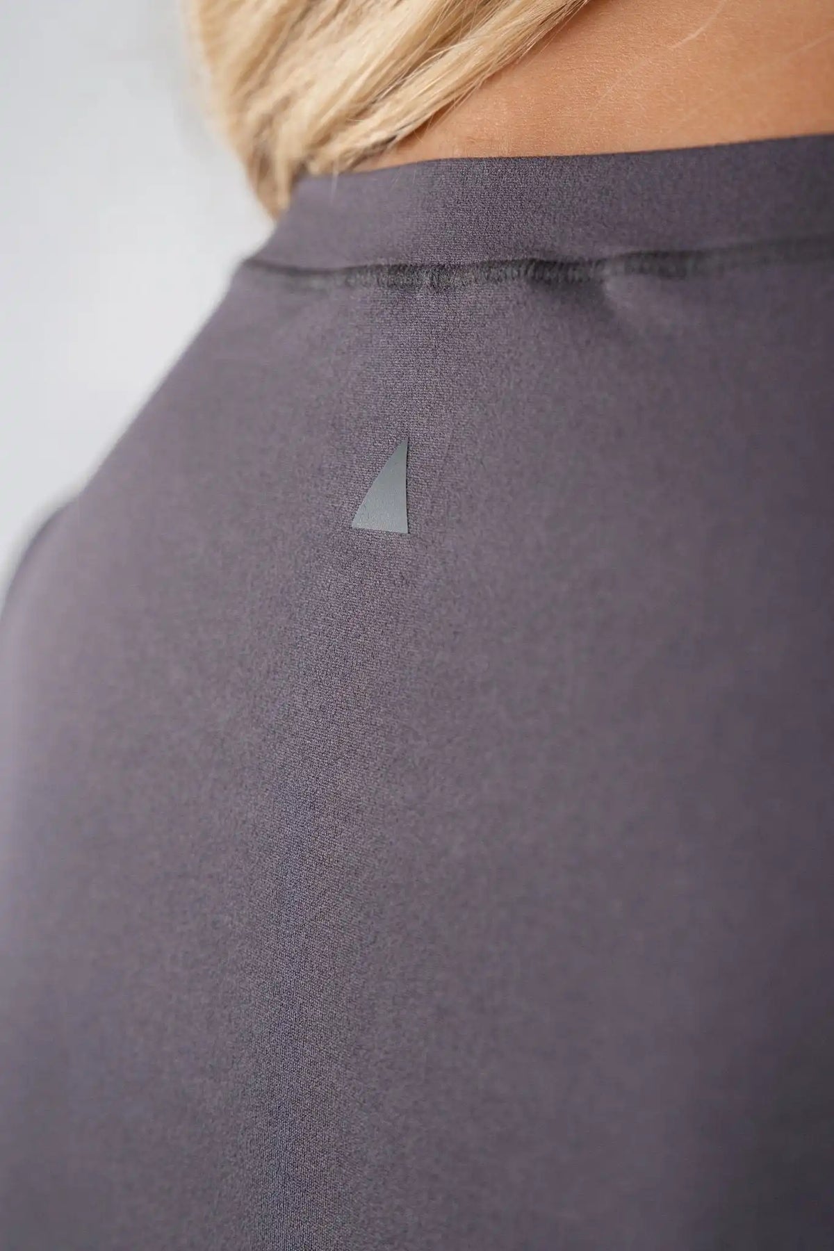 Vitality Sportlite Tee - Iron