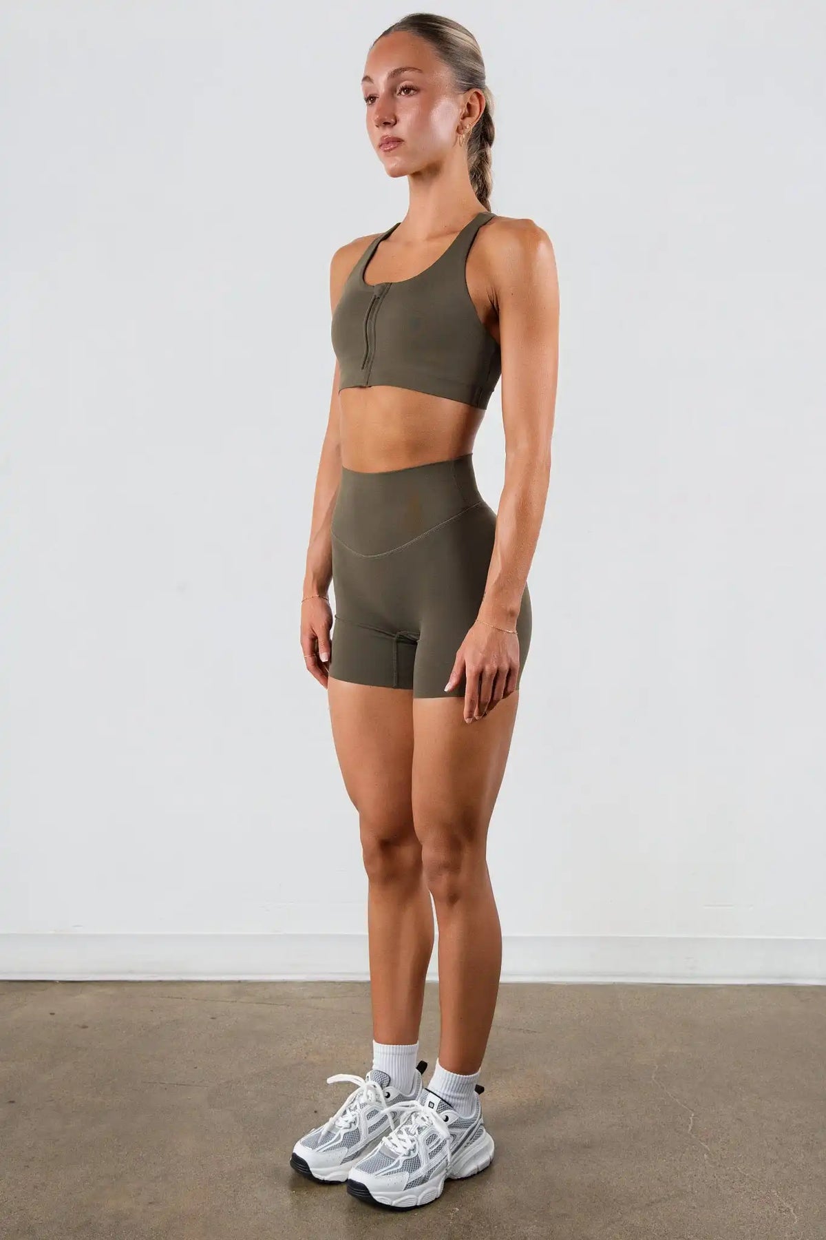 Vitality Pulse® Volley Short - Coffee